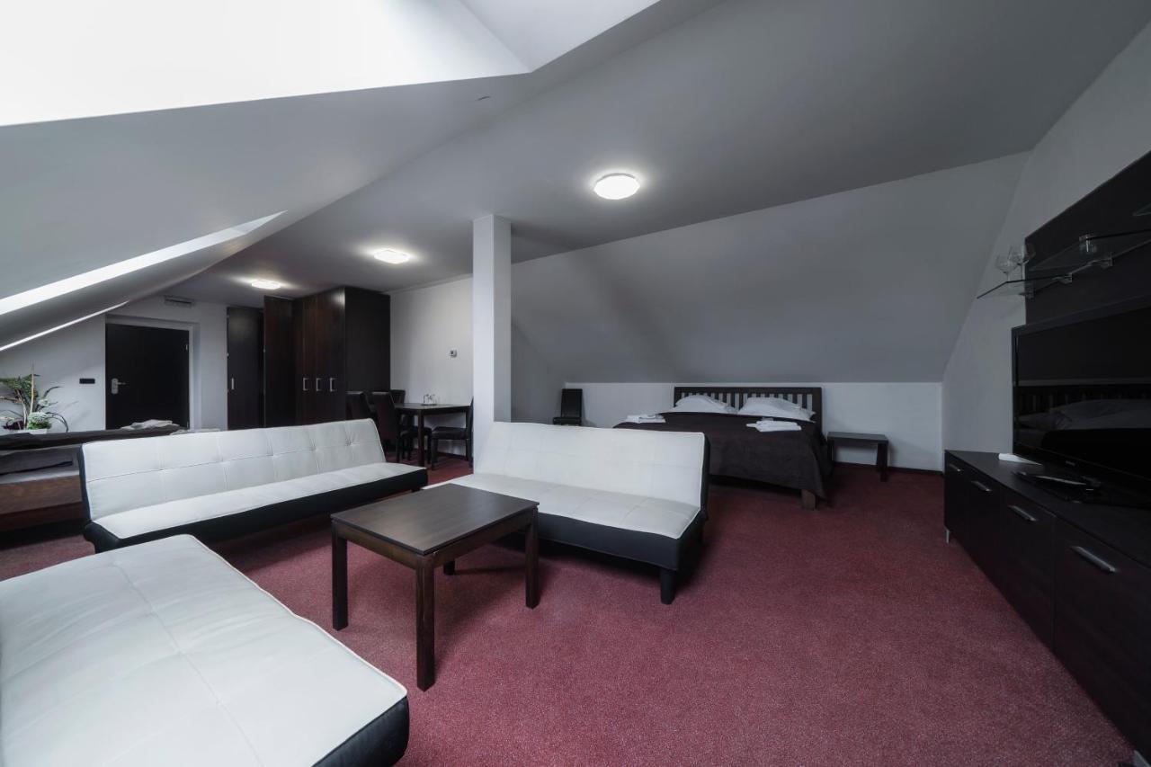 Hotel Astory Plzen Exterior photo
