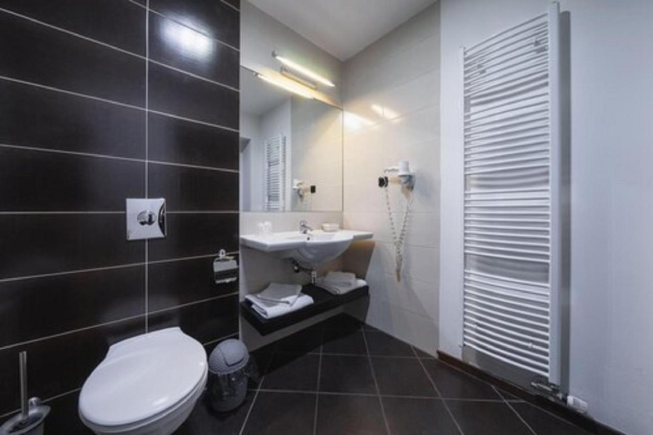 Hotel Astory Plzen Exterior photo