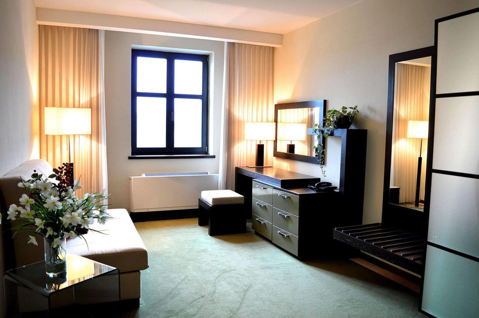 Hotel Astory Plzen Exterior photo